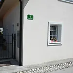 Krakovska Apartments